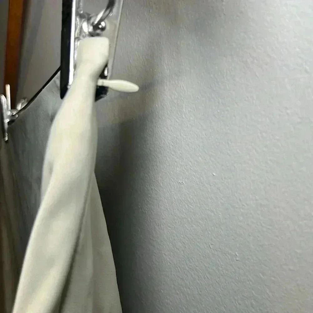 Uniqlo skirt - Picture 3 of 4